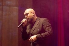 Юбилей Вагифа Асадова отметили концертом "Бакинские ночи" с известными исполнителями (ФОТО)
