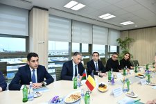 Премьер-министр Бельгии посетил Бакинский порт (ФОТО)
