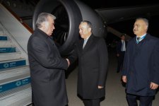 Президент Таджикистана прибыл с визитом в Азербайджан (ФОТО)