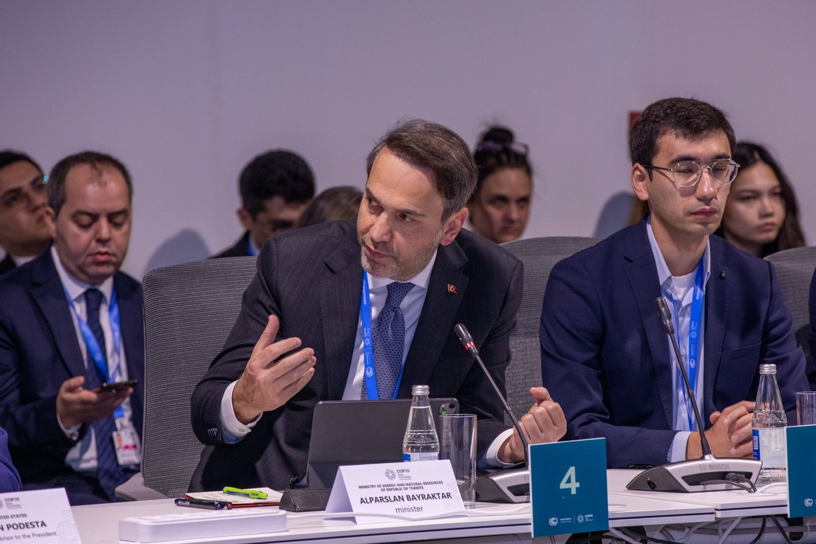 На COP29 состоялся министерский диалог по увеличению инвестиций в ВИЭ и энергоэффективность (ФОТО)