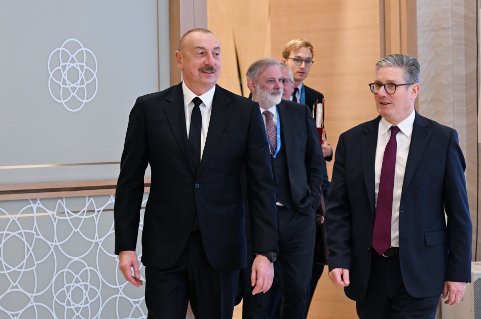 Президент Ильхам Алиев встретился с премьер-министром Великобритании (ФОТО/ВИДЕО)