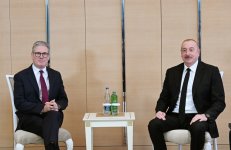 Президент Ильхам Алиев встретился с премьер-министром Великобритании (ФОТО/ВИДЕО)