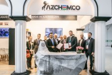 Baku Stock Exchange, AZCHEMCO sign cooperation agreement at COP29 (PHOTO)