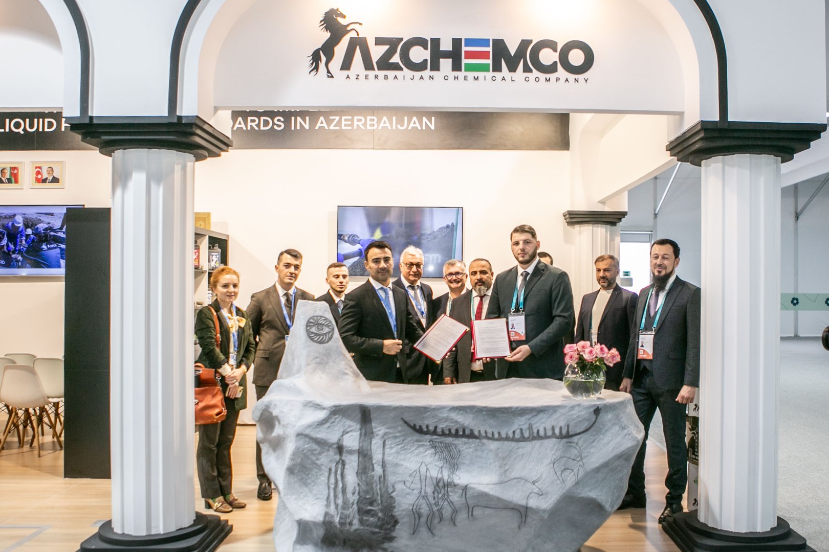 Baku Stock Exchange, AZCHEMCO sign cooperation agreement at COP29 (PHOTO)