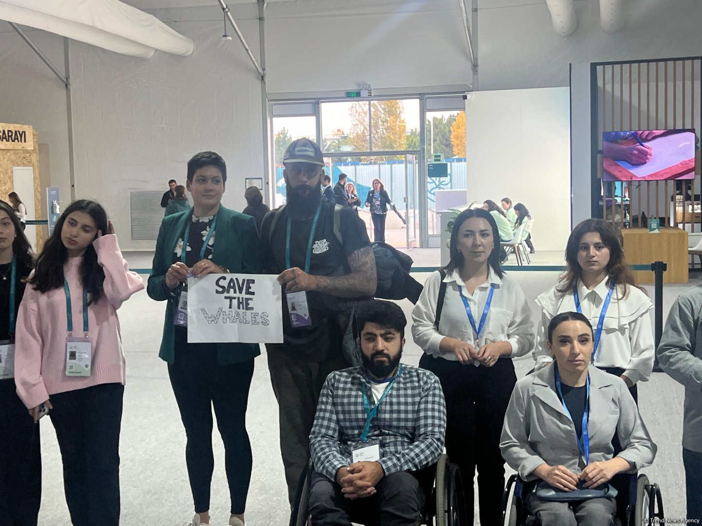 На COP29 состоялась акция протеста против глубоководной добычи и охоты на китов в Норвегии (ФОТО/ВИДЕО)