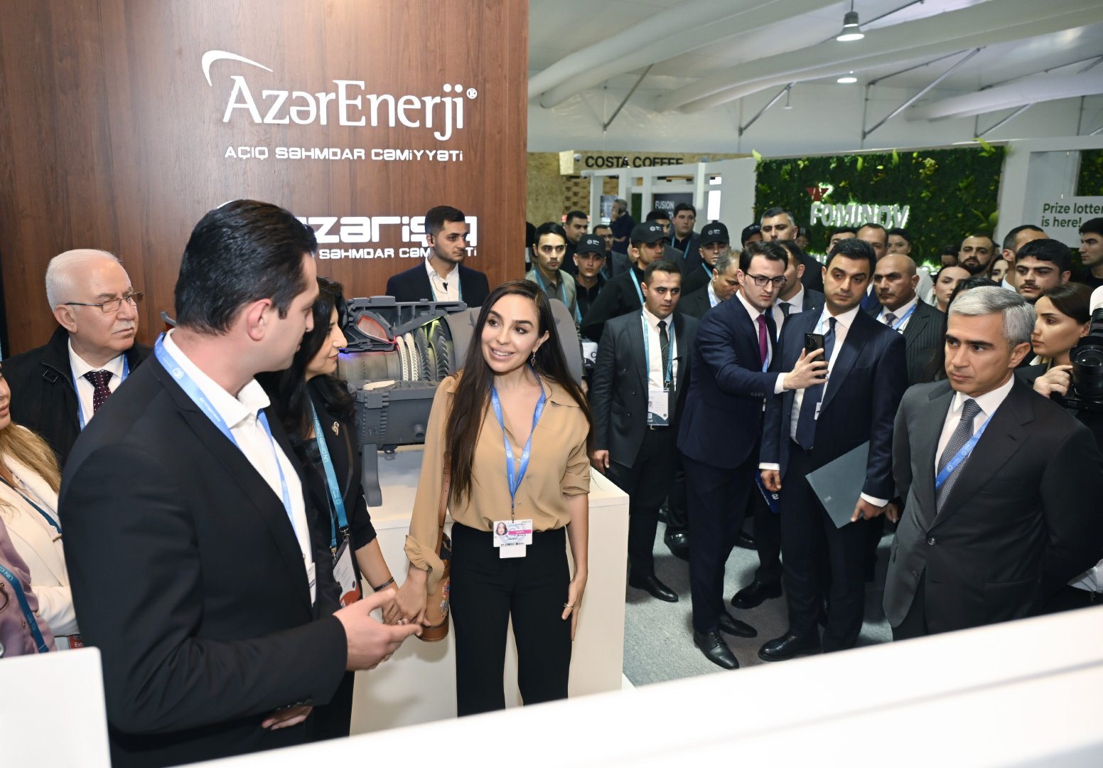 Heydar Aliyev Foundation’s “Azerbaijan. Inspired by Nature” publication presented on the sidelines of COP29 (PHOTO/VIDEO)