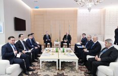 С участием Президента Ильхама Алиева и Президента Шавката Мирзиёева состоялось открытие по видеосвязи швейной фабрики в Ханкенди (ФОТО)