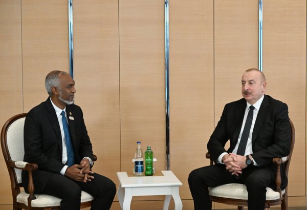 President Ilham Aliyev meets with President of Maldives (PHOTO/VIDEO)