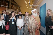 В Центре Гейдара Алиева открылись международный арт-проект МАМА "Мать-природа" и выставка "Внеси свой вклад!" (ФОТО/ВИДЕО)