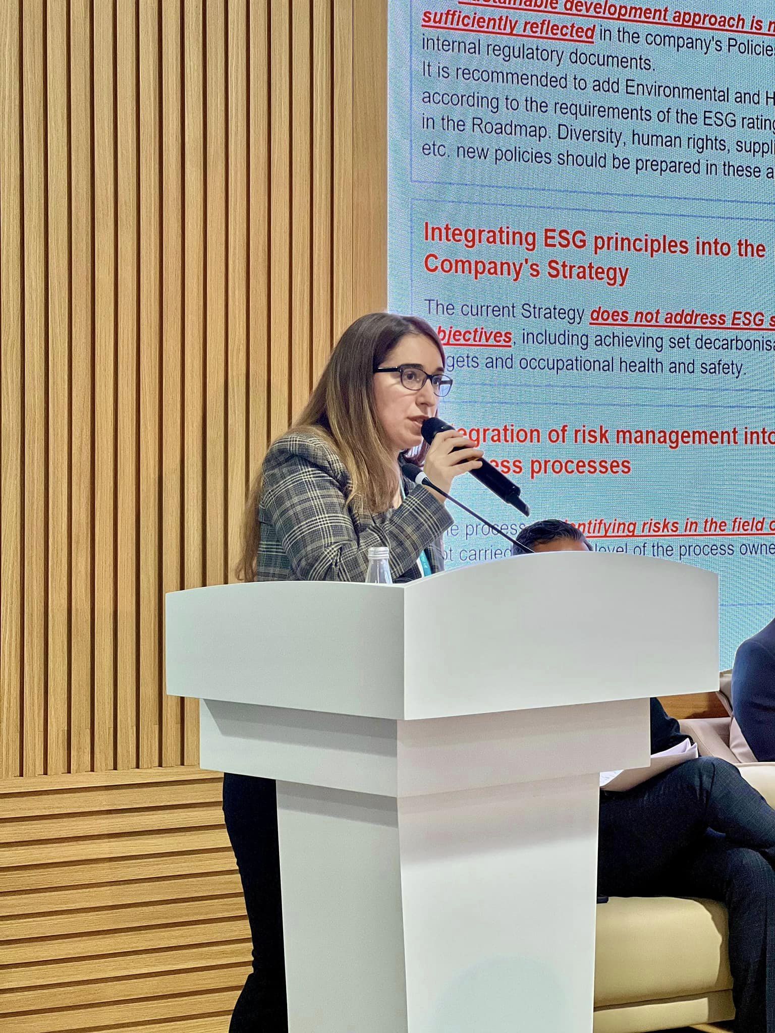 PwC hosts high-level decarbonisation session during COP29 (PHOTO)