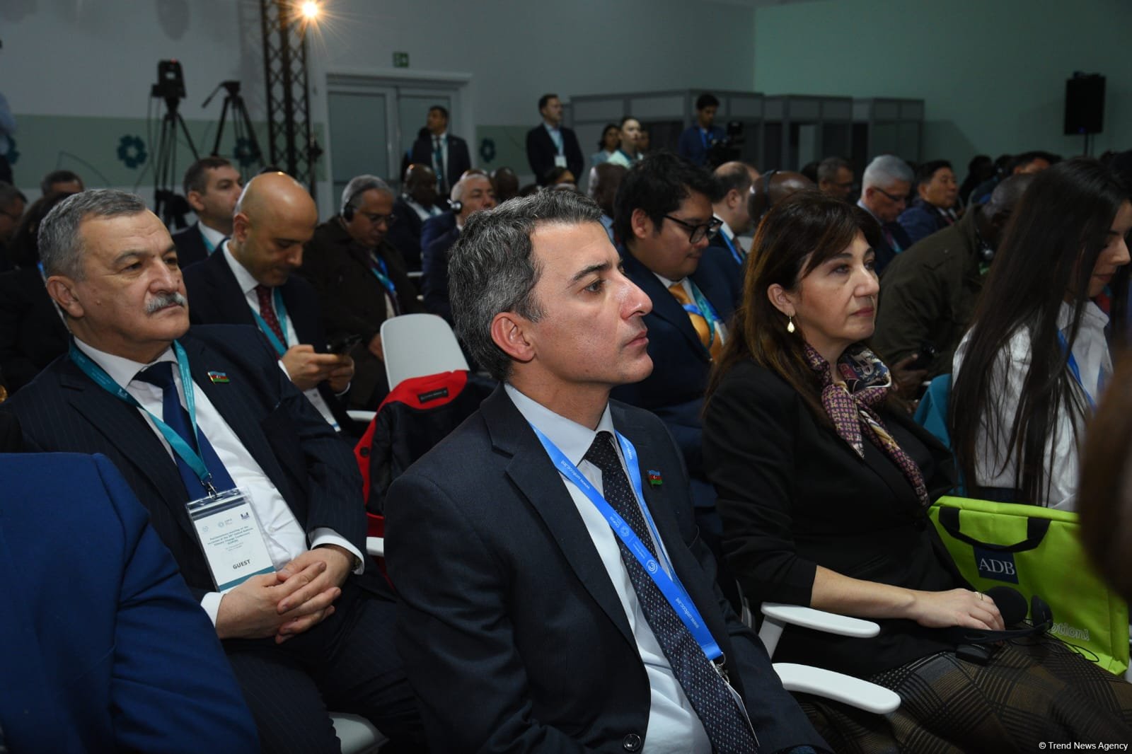 COP29 parliamentary meeting participants adopt final document (PHOTO)