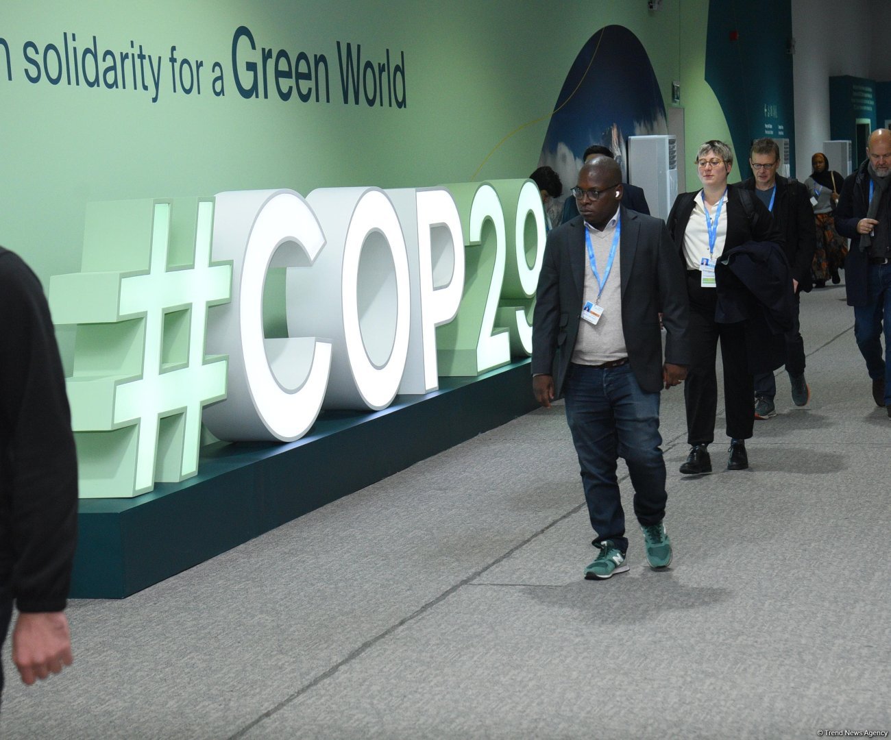 Фоторепортаж с девятого дня COP29 в Баку