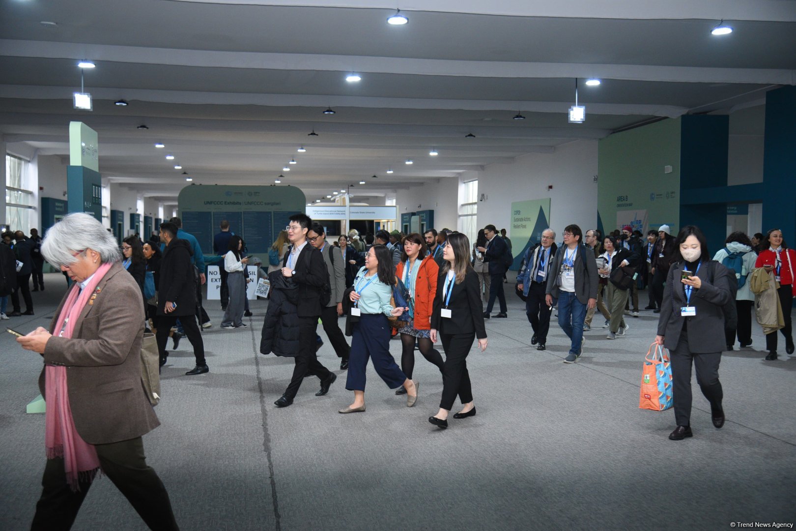 Фоторепортаж с девятого дня COP29 в Баку