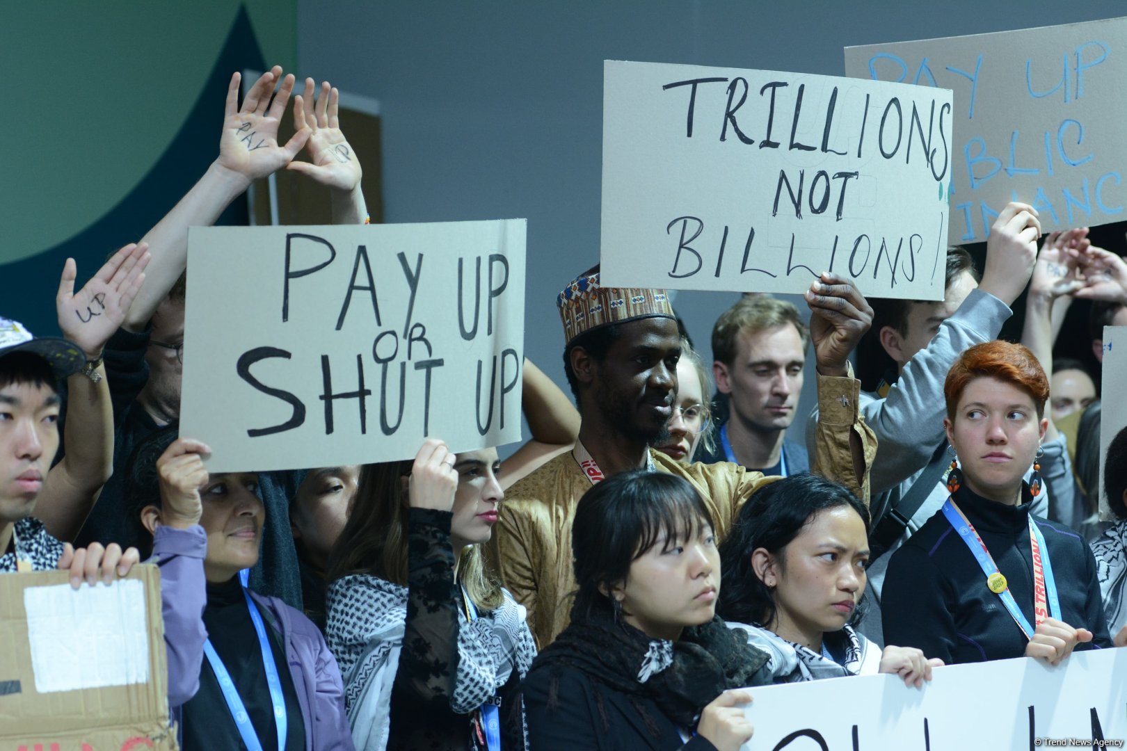 В рамках COP29 прошла акция с требованием увеличения климатического финансирования (ФОТО)