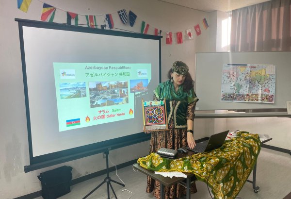 Azerbaijani carpet weaving art showcased at Japan’s Lifelong Learning festival (PHOTO)