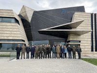 Военные атташе посетили «Азеркосмос» (ФОТО)