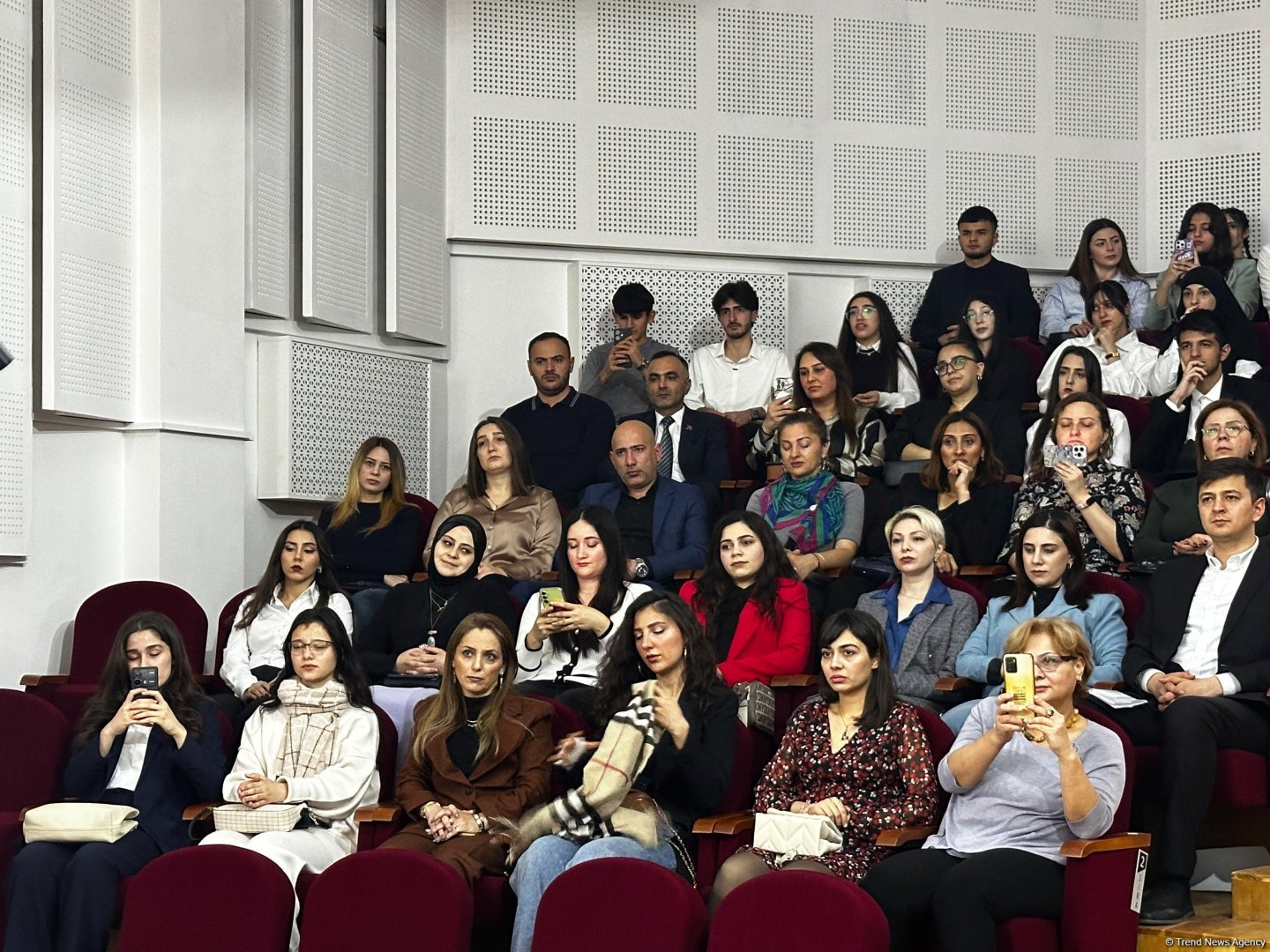 В Ханкенди организован концерт по случаю годовщины создания  Карабахского университета (ФОТО)