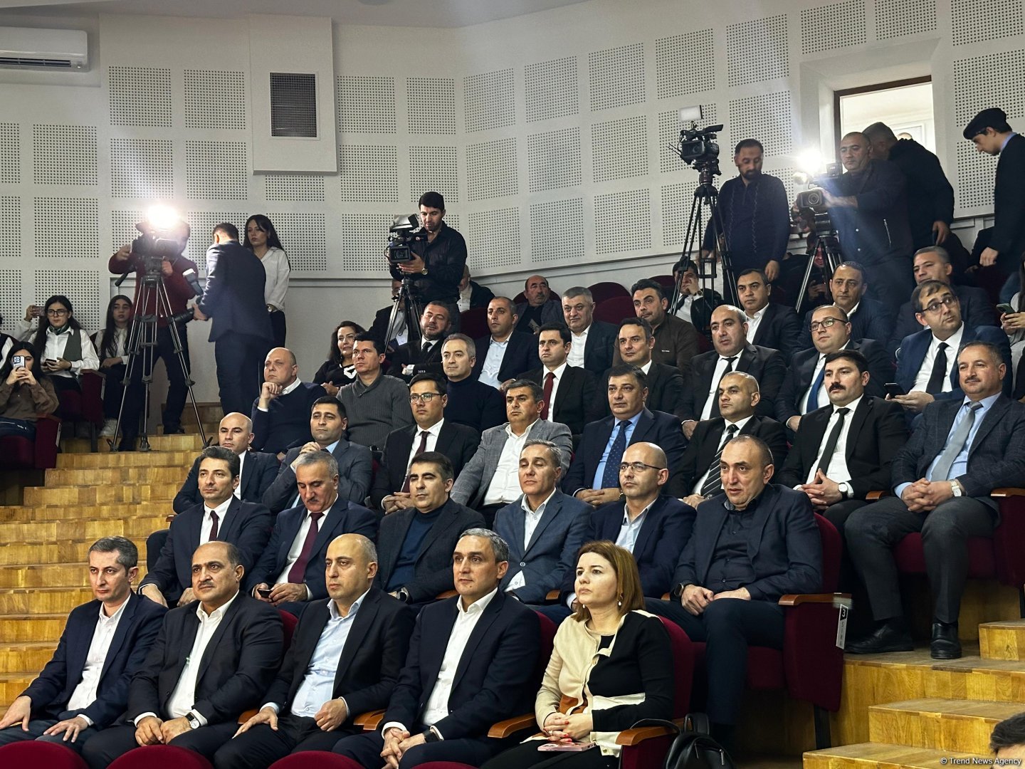 В Ханкенди организован концерт по случаю годовщины создания  Карабахского университета (ФОТО)