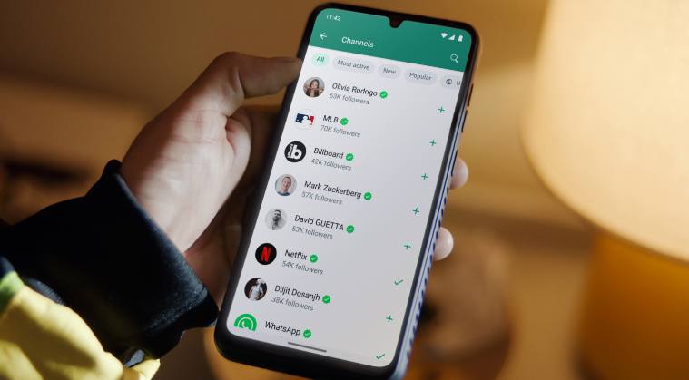 В работе WhatsApp, Facebook и Instagram произошел сбой
