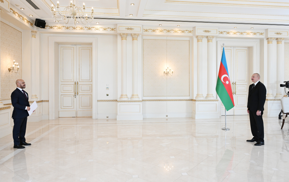 Президент Ильхам Алиев принял верительные грамоты новоназначенного посла Эль-Сальвадора в Азербайджане (ФОТО/ВИДЕО)