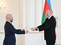 Президент Ильхам Алиев принял верительные грамоты новоназначенного посла Эль-Сальвадора в Азербайджане (ФОТО/ВИДЕО)