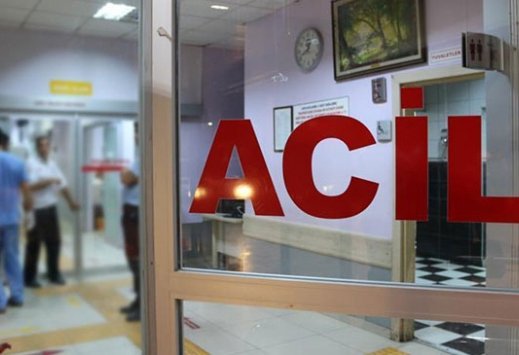 Fire breaks out in residential building in Türkiye