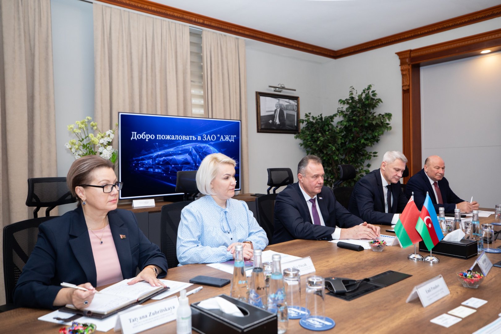 Обсуждена организация регулярных железнодорожных грузоперевозок между Азербайджаном и Беларусью (ФОТО)