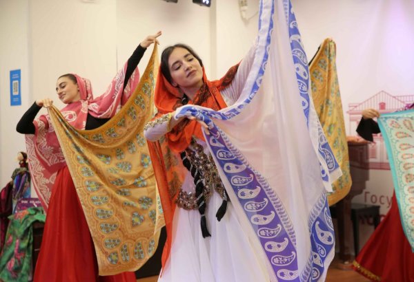 Russia's Moscow hosts event dedicated to Azerbaijani kelaghayi’s UNESCO recognition (PHOTO)