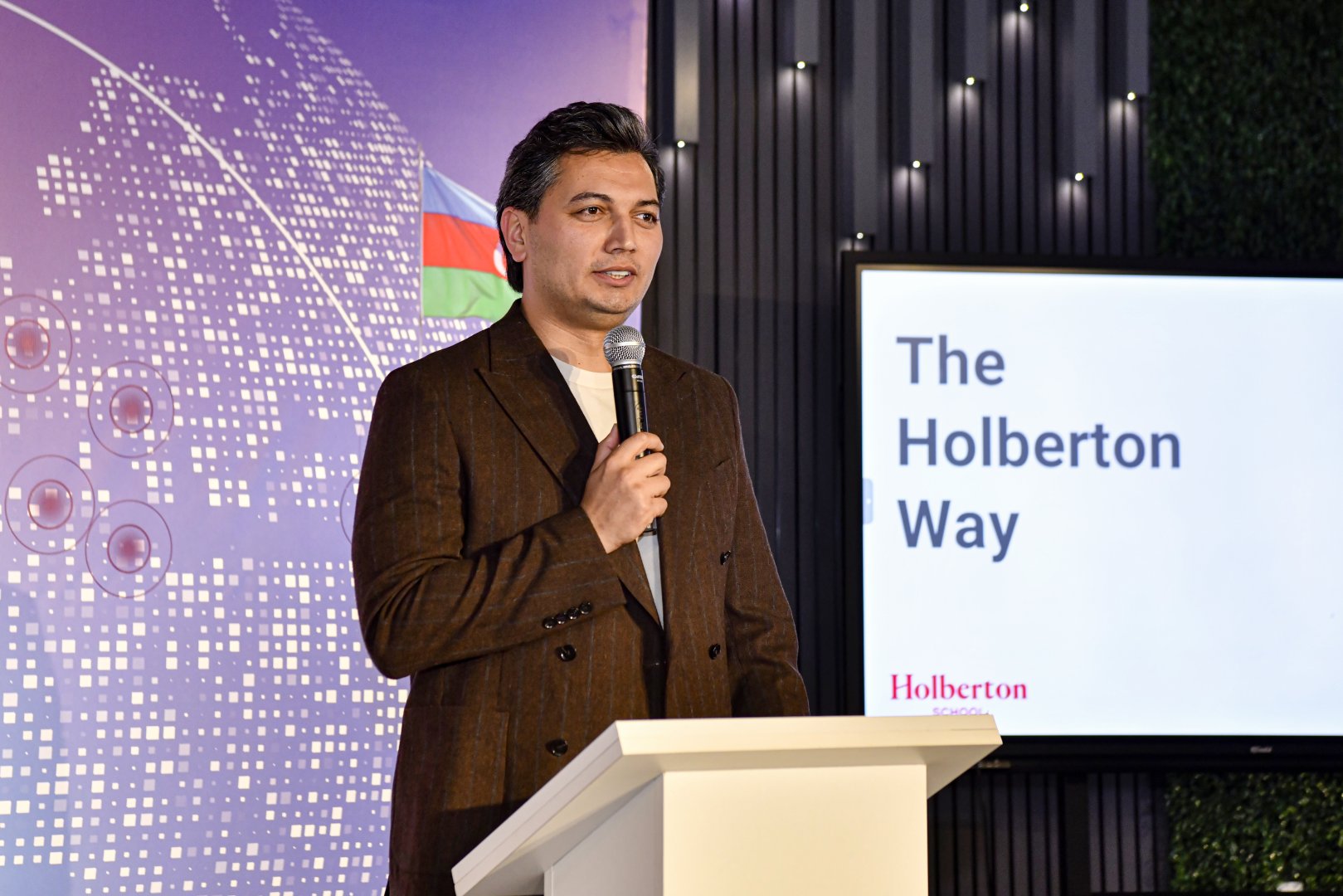 Holberton School Azerbaijan, спонсируемая PASHA Holding, провела свою вторую церемонию вручения дипломов (ФОТО)