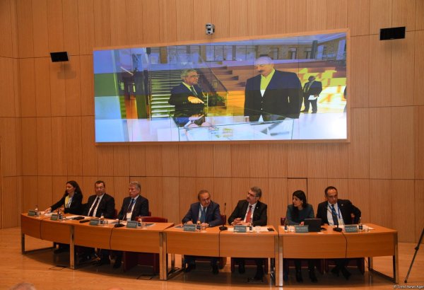 ADA University hosts roundtable on "Azerbaijani and Turkish examples of parliaments in public diplomacy" (PHOTO)