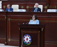 В Баку состоялась международная конференция на тему "Парламентаризм: традиции и перспективы" (ФОТО)