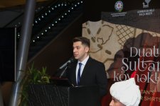 В Баку представлены образцы рубашек-оберегов османских султанов -  на них наносили аяты из Корана (ФОТО)
