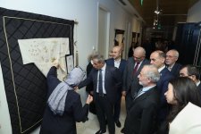В Баку представлены образцы рубашек-оберегов османских султанов -  на них наносили аяты из Корана (ФОТО)