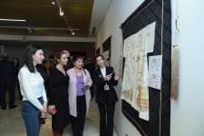 В Баку представлены образцы рубашек-оберегов османских султанов -  на них наносили аяты из Корана (ФОТО)