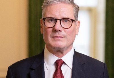 Стармер призвал Иран и Израиль снизить напряженность