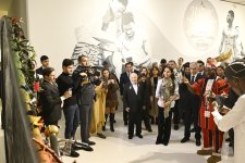 Вице-президент Фонда Гейдара Алиева Лейла Алиева приняла участие в открытии выставки «Возрожденная красота» в Центре Гейдара Алиева (ФОТО)