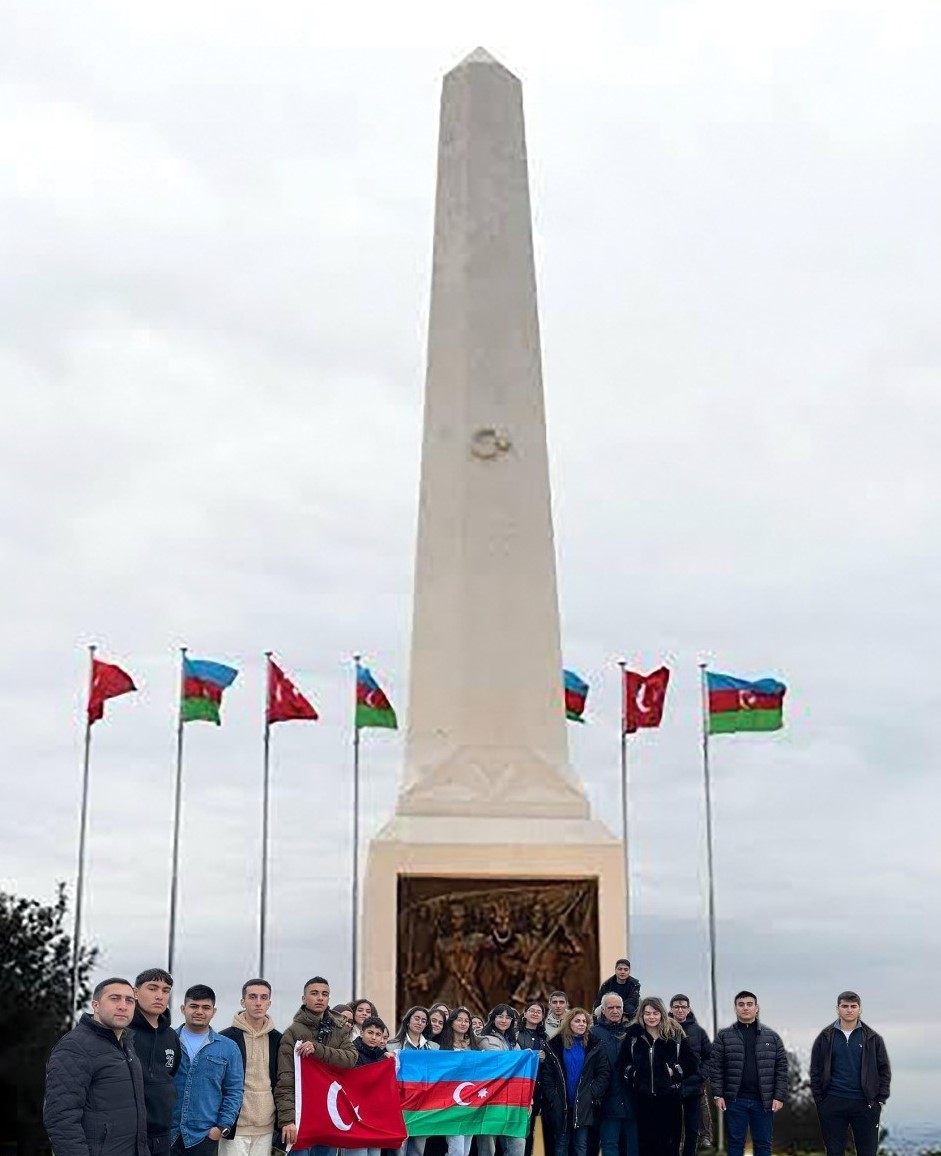 Азербайджанские и турецкие школьники посетили город Чанаккале (ФОТО)