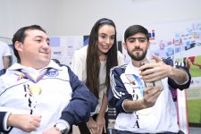 Вице-президент Фонда Гейдара Алиева Лейла Алиева посетила учреждения социального обслуживания лиц с инвалидностью (ФОТО)