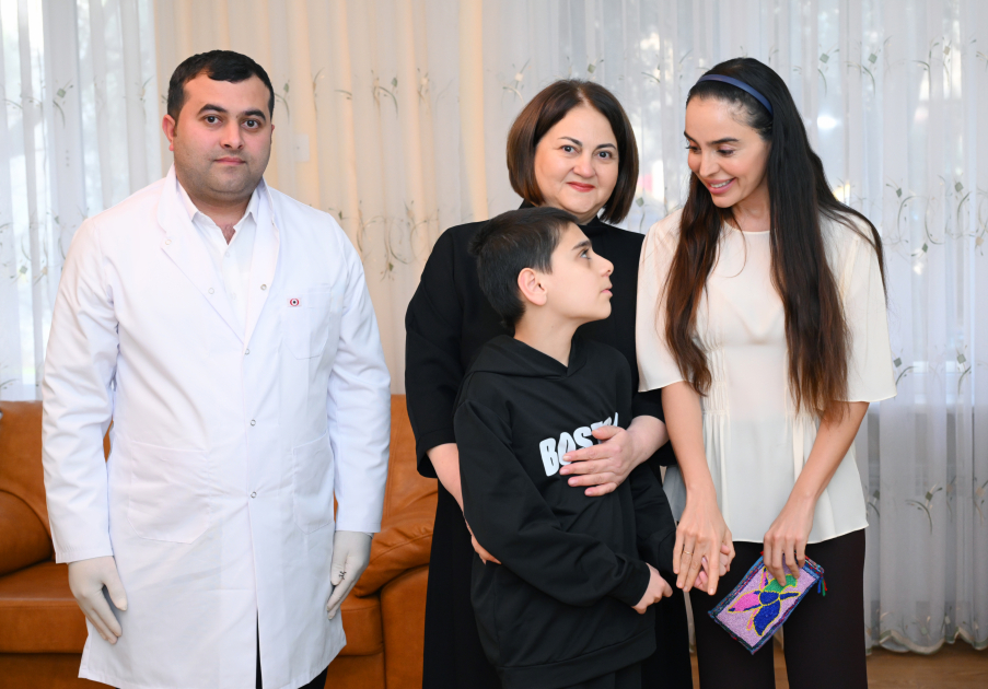 Вице-президент Фонда Гейдара Алиева Лейла Алиева посетила учреждения социального обслуживания лиц с инвалидностью (ФОТО)