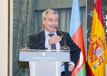 В Мадриде прошла презентация фотожурнала известного журналиста-фотографа Хервасио Санчеса о минной проблеме в Азербайджане (ФОТО)