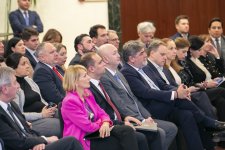 В Мадриде прошла презентация фотожурнала известного журналиста-фотографа Хервасио Санчеса о минной проблеме в Азербайджане (ФОТО)
