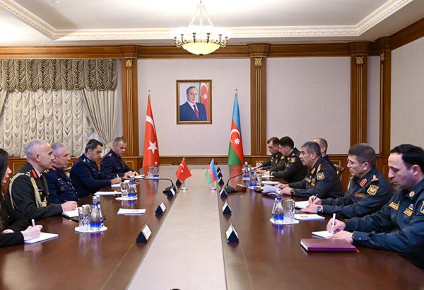 Azerbaijan debates military cooperation issues with Türkiye (VIDEO)