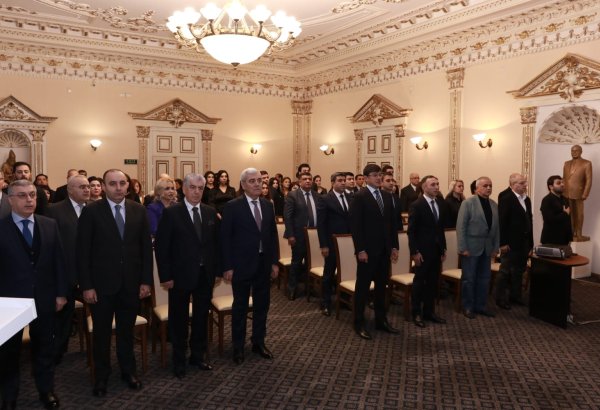 Azerbaijan's State Diaspora Committee honors memory of Great Leader Heydar Aliyev (PHOTO)