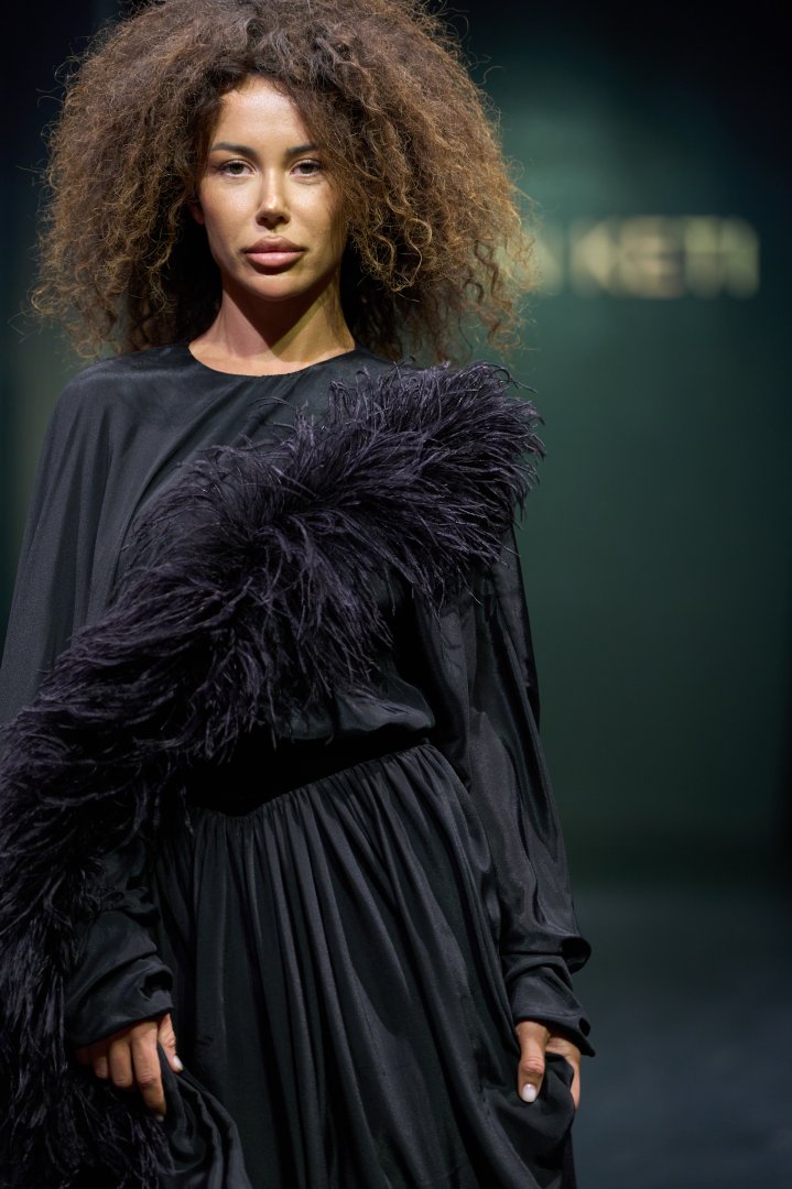 17-й сезон Azerbaijan Fashion Week: Модный диалог культур и устойчивое будущее (ФОТО)
