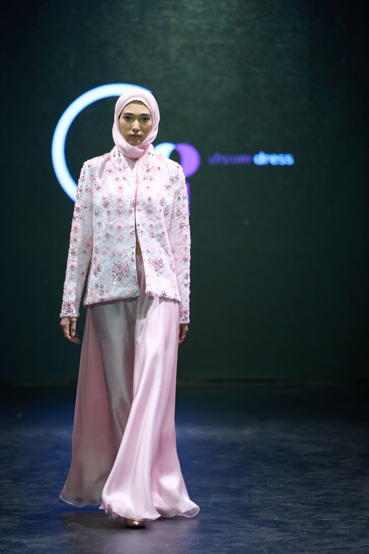 17-й сезон Azerbaijan Fashion Week: Модный диалог культур и устойчивое будущее (ФОТО)
