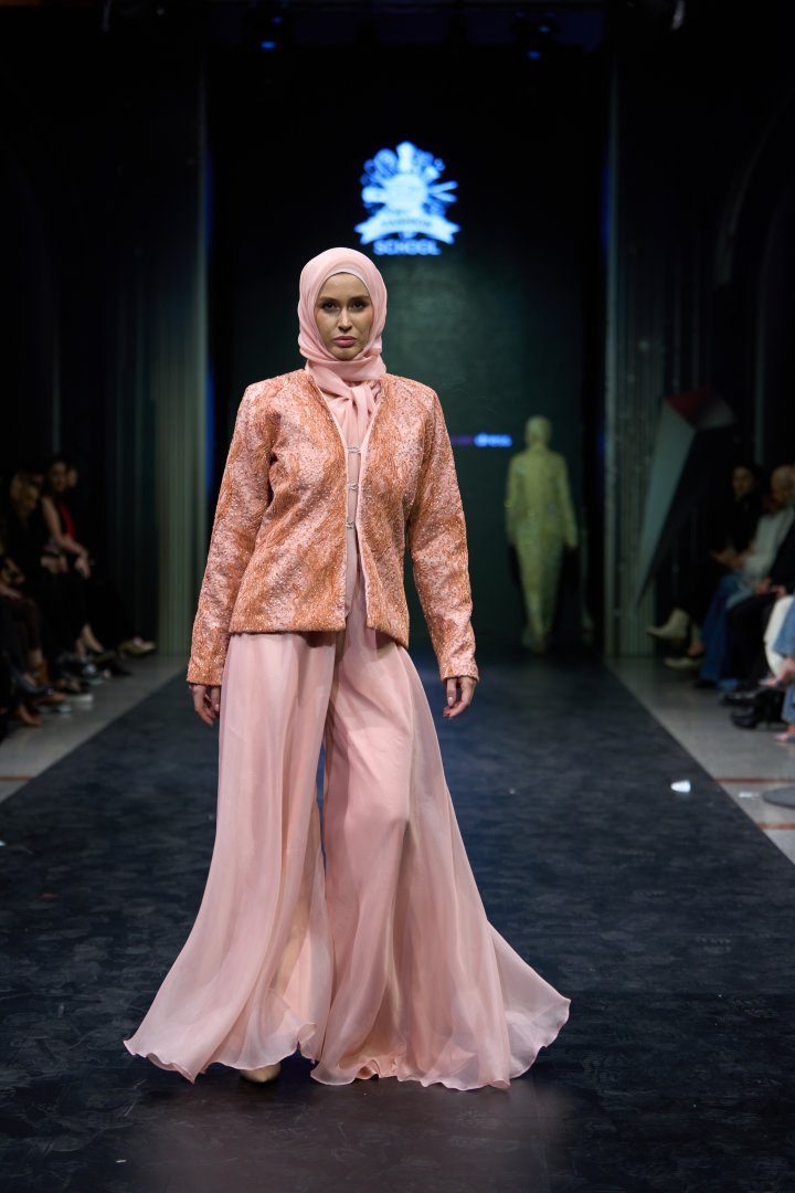 17-й сезон Azerbaijan Fashion Week: Модный диалог культур и устойчивое будущее (ФОТО)
