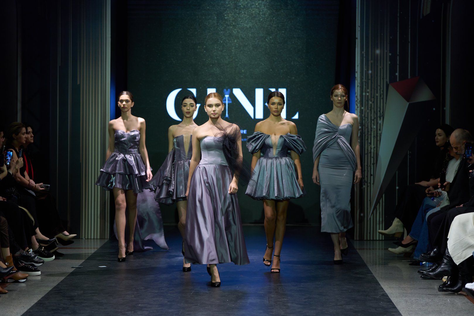 17-й сезон Azerbaijan Fashion Week: Модный диалог культур и устойчивое будущее (ФОТО)