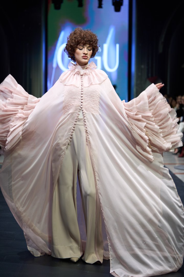 17-й сезон Azerbaijan Fashion Week: Модный диалог культур и устойчивое будущее (ФОТО)