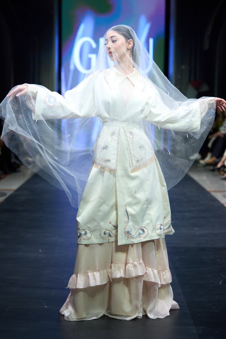17-й сезон Azerbaijan Fashion Week: Модный диалог культур и устойчивое будущее (ФОТО)