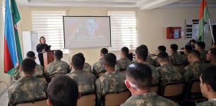 В азербайджанской армии прошли мероприятия по случаю Дня памяти великого лидера Гейдара Алиева (ФОТО)